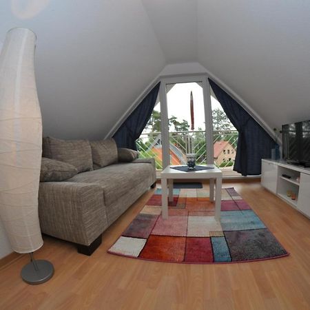 Ferienhaus Mueritzzauber / 1 Zimmer Dachgeschoss-Appartement Röbel Esterno foto