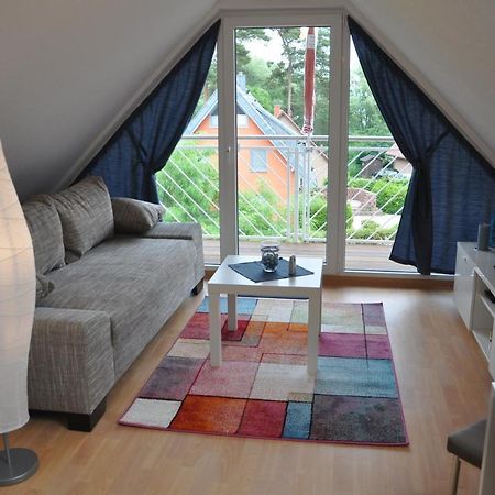 Ferienhaus Mueritzzauber / 1 Zimmer Dachgeschoss-Appartement Röbel Esterno foto